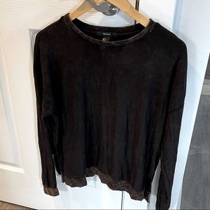 Distressed look sweatshirt / crop top